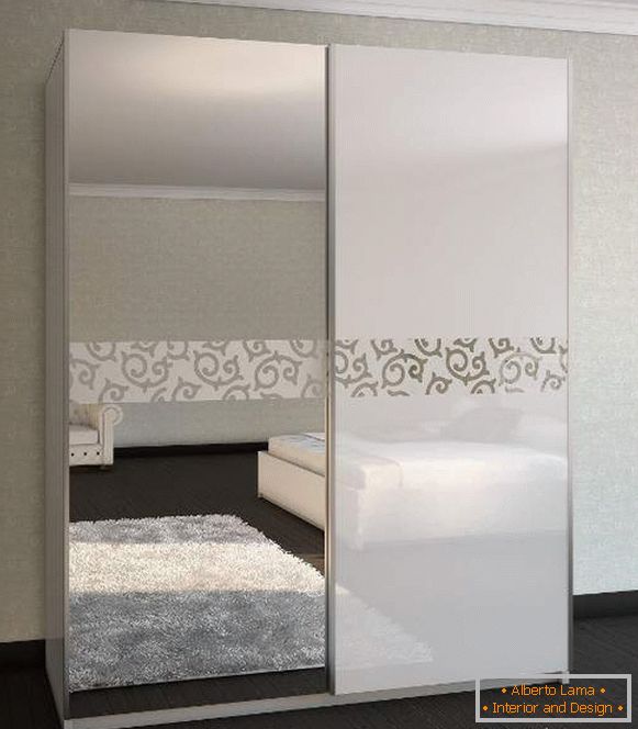 Модерни купећи ормани - дизајн фотографија у спаваћој соби са огледалом