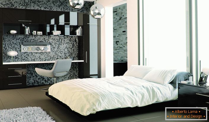 У дизајну намештаја спаваће собе с сјајном површином успешно се комбинује са малтерисаним зидовима.