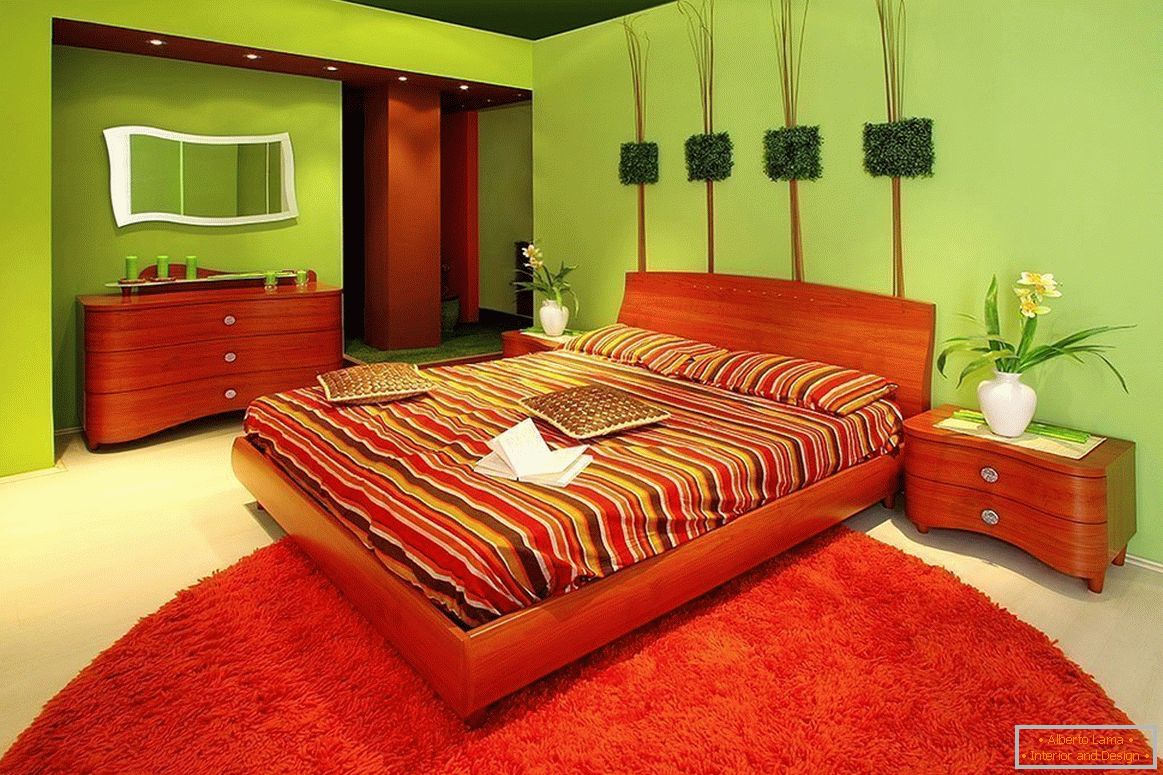 Црвена и зелена спаваћа соба ентеријер