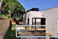 Модерна архитектура: елегантна приватна кућа на медитеранској обали у Шпанији