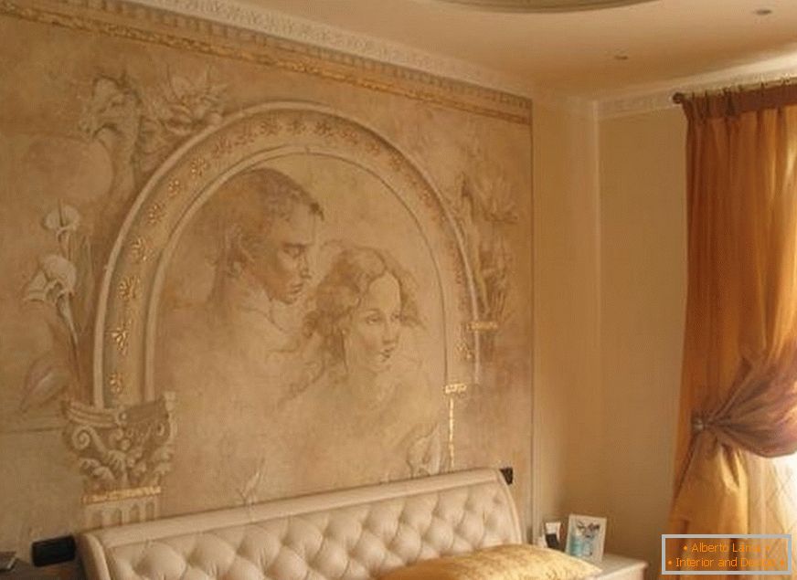 Украсни зидови са декоративним малтером - фотографија у спаваћој соби