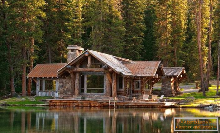 Кућа у стилу шеталишта на обали језера Мицхиган.