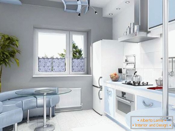 Унутрашњост мале кухиње у приватној кући - дизајн у белим и плавим тоновима