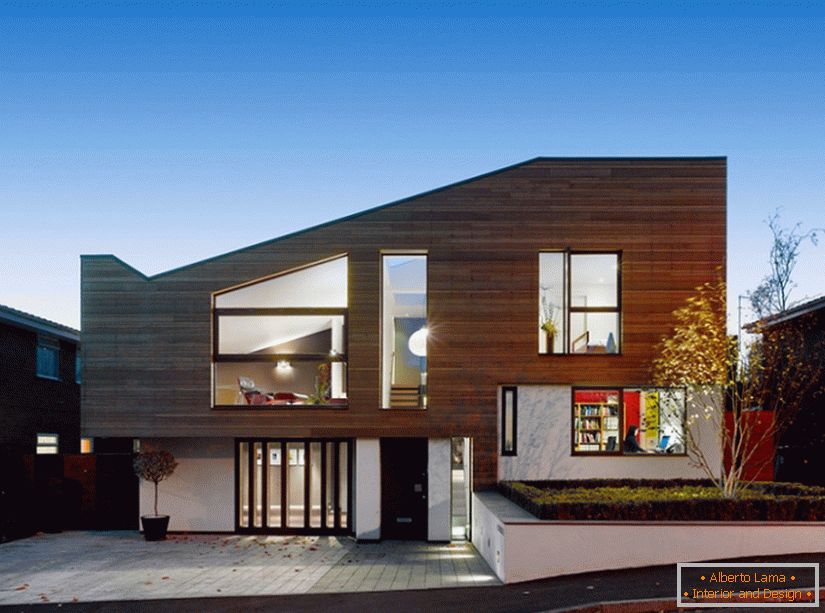 Модерна топла кућа са вањском фасадом из студиа Степхенсон ИСА