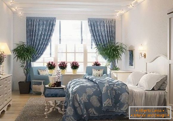 Романтична спаваћа соба Провенце - дизајн фотографија у бијелој и плавој боји